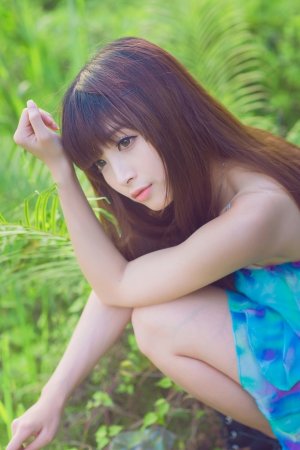 他的巨物撑开她的花缝的导演是谁